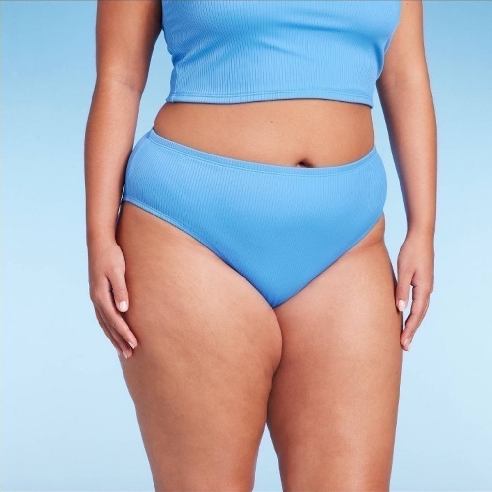 Ribbed scoop front high leg cheeky bikini bottom